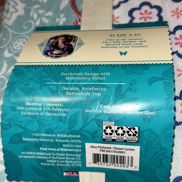 THE PIONEER WOMAN Ditsy Patchwork Shower Curtain - Picture 4 of 4